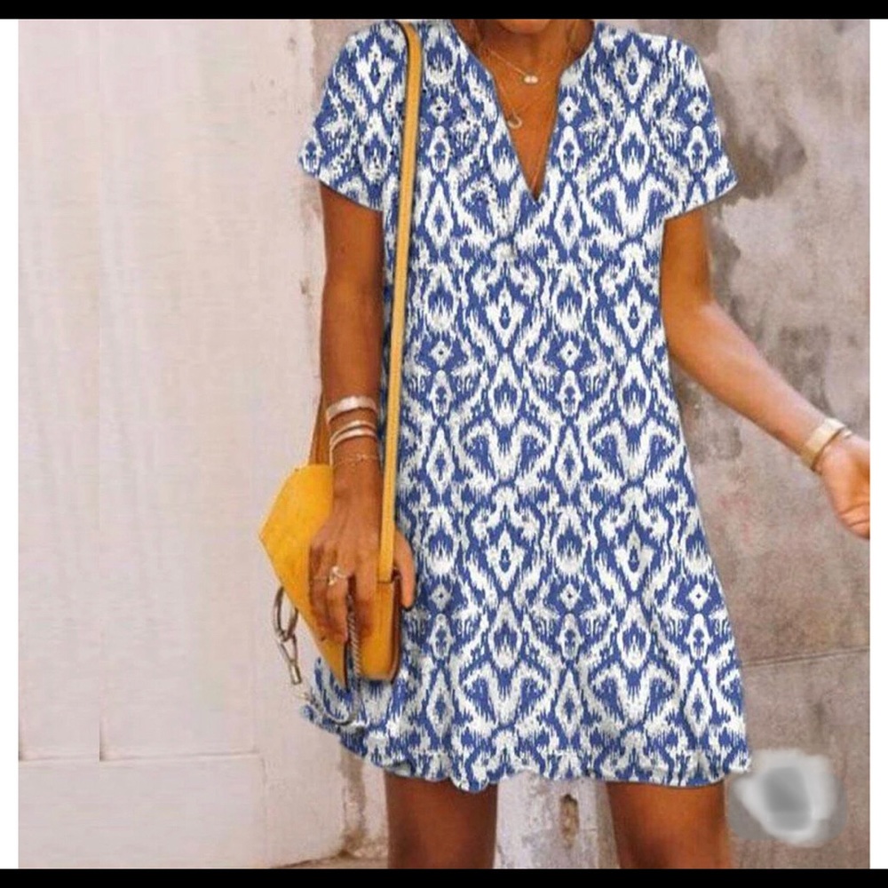 NWT! Super cute blue & white dress.